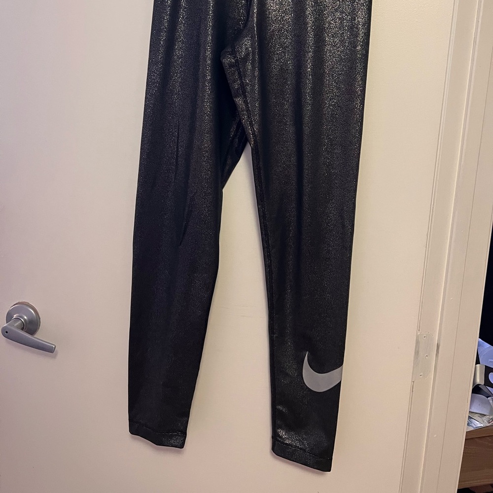 Nike Pro Dri-Fit leggings. Size medium